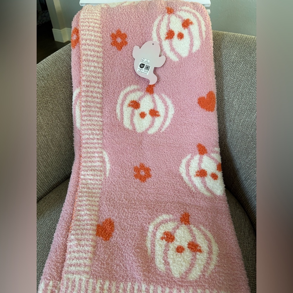 Halloween Pink and Orange Pumpkin Patterned blanket